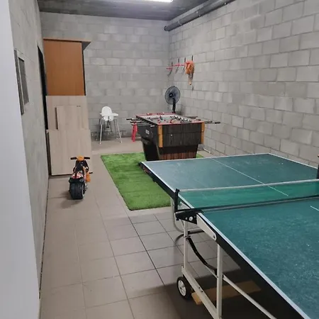 Vakantiewoning Bisonder Bilzen Exterior foto